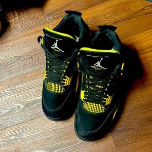 Retro 4s black an yellow’